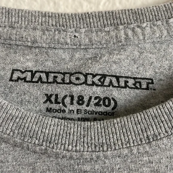 🏁Gently used Mariokart race car T-shirt (Boys) XL🏁 - Picture 2 of 4